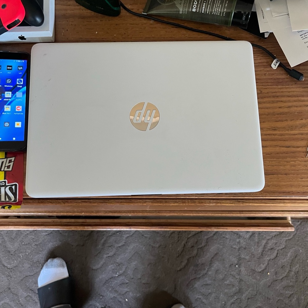 HP White Laptop